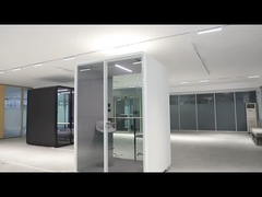 2 orang bertemu dengan kelompok